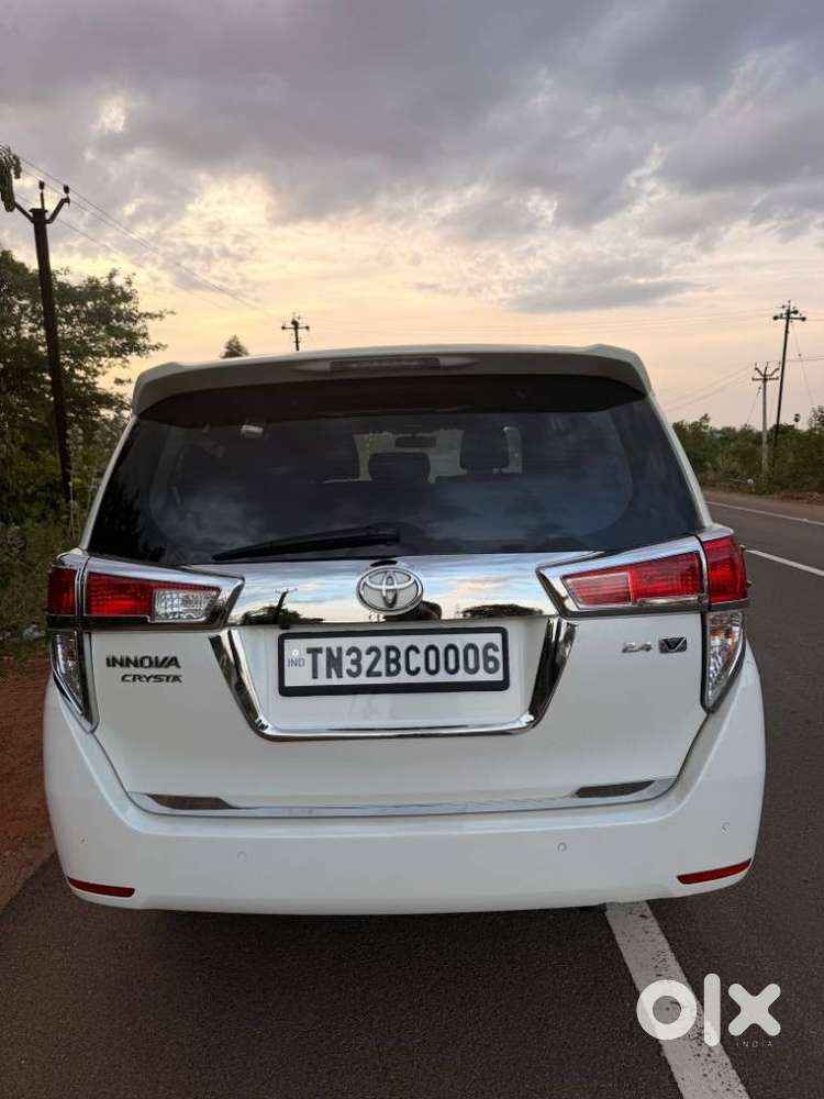 Toyota Innova Crysta 2.4 V 8 Str, 2022, Diesel