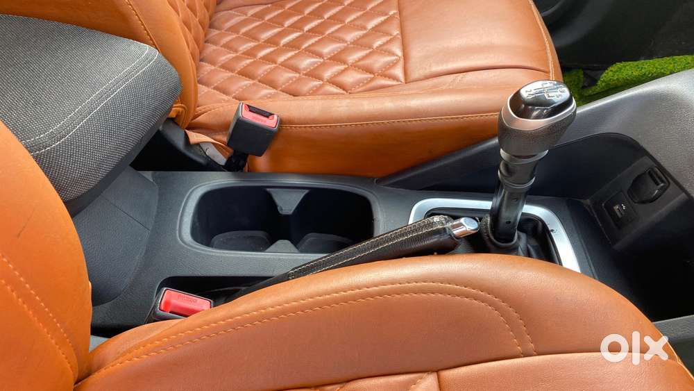 Nissan Magnite 1.0 Xv Premium, 2021, Petrol