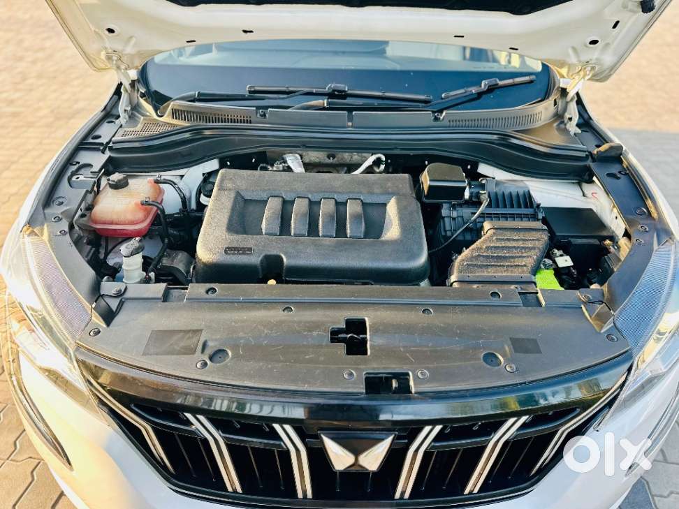 Mahindra Xuv700 2.2 Ax 7 Diesel At Str, 2023, Diesel