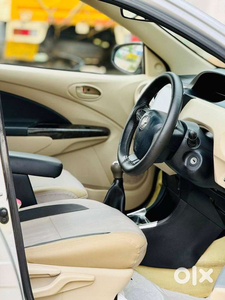 Toyota Etios Vx Limited Edition, 2017, Petrol