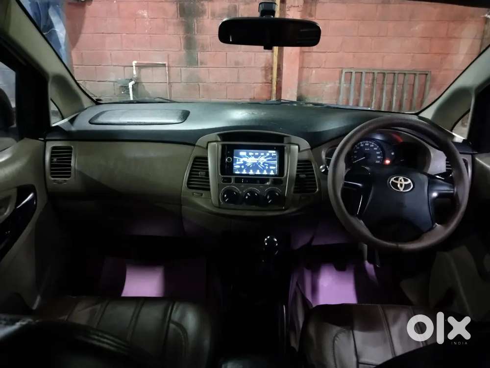 Toyota Innova 2.5 G4 2016 Diesel 8 Seater
