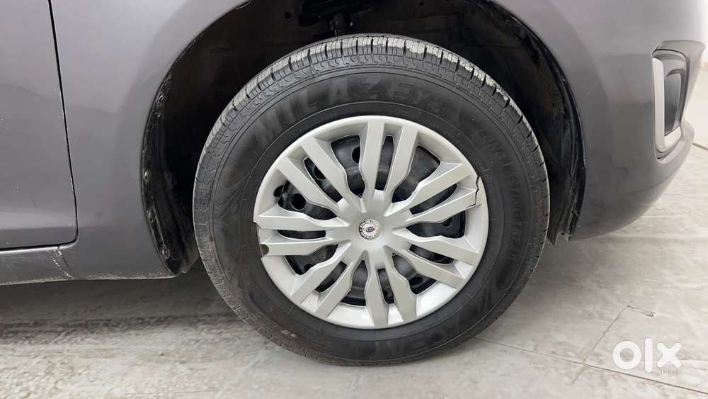 Maruti Suzuki Swift Vvt Vxi, 2017, Petrol