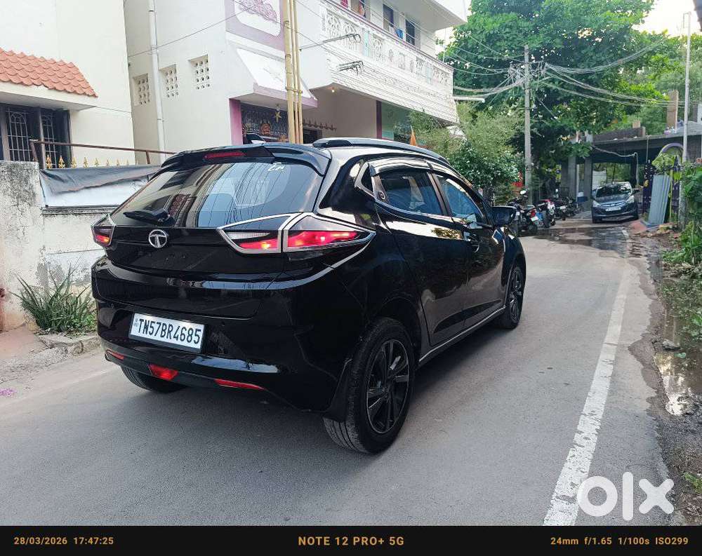 Tata Altroz Xz Plus (s) Dark Edition, 2023, Petrol