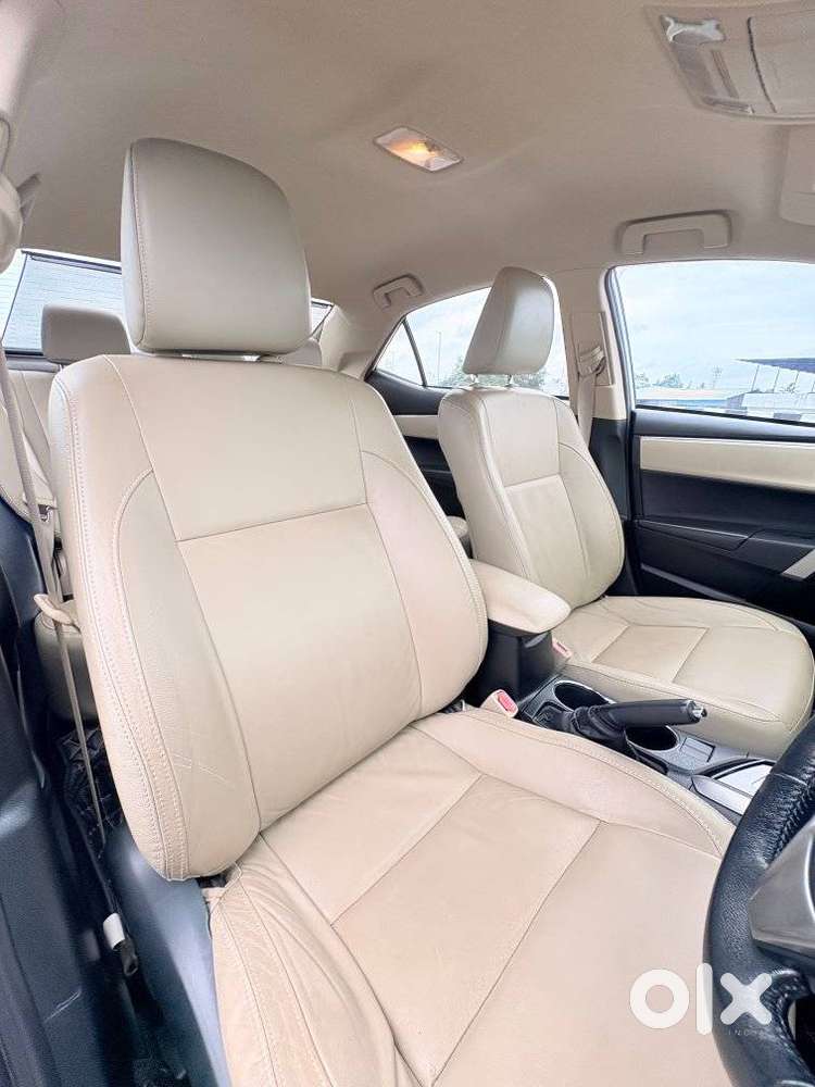 Toyota Corolla Altis Vl, 2014, Petrol