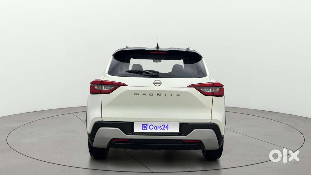 Nissan Magnite 1.0 Xv Dual Tone, 2022, Petrol