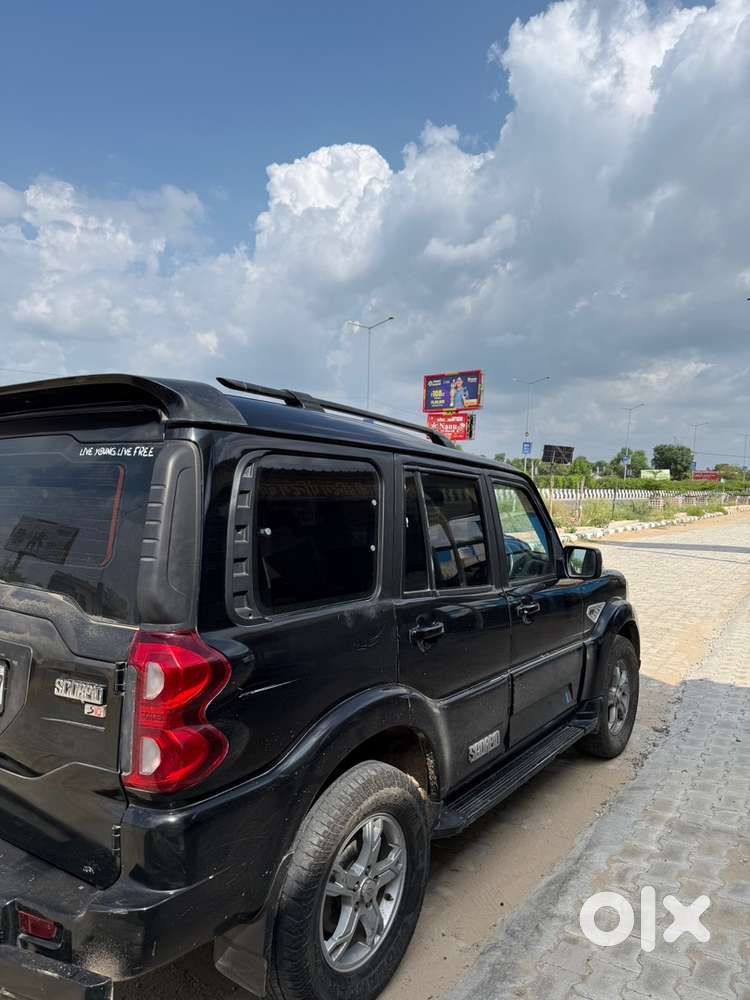 Mahindra Scorpio Diesel 2017