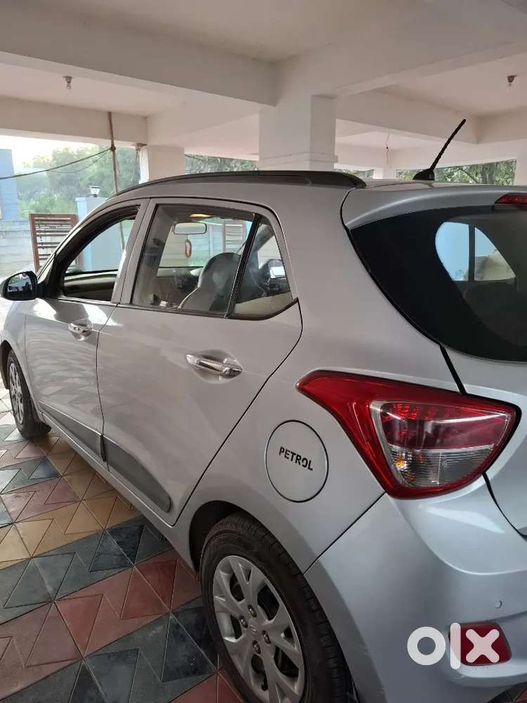 Hyundai Grand I10 2014 Petrol 70000 Km Driven