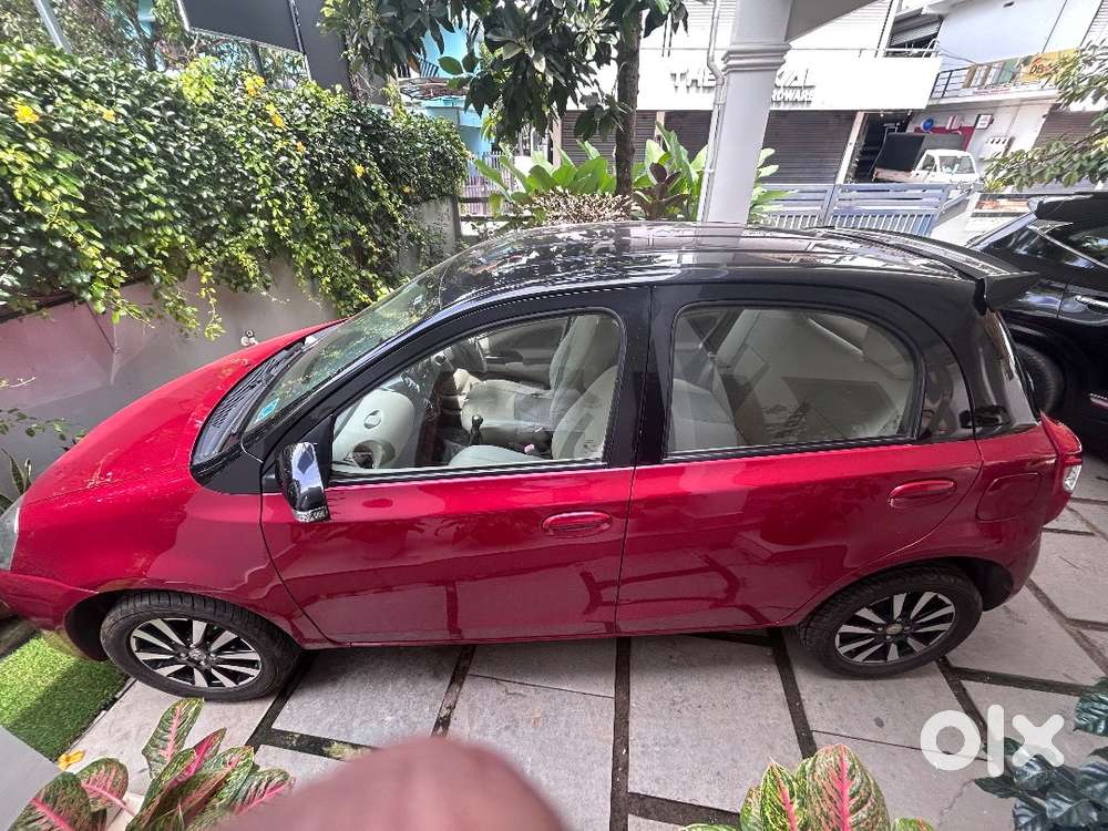 Toyota Etios Liva 2016