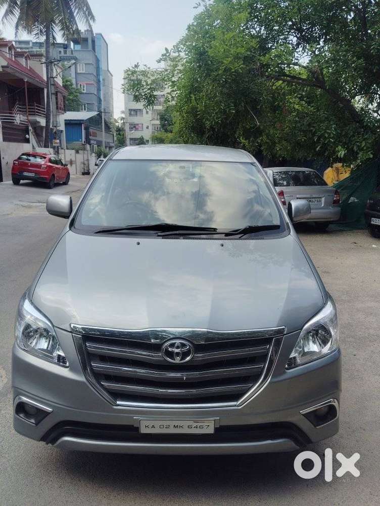 Toyota Innova 2009-2011 2.5 E 7 Str, 2015, Diesel