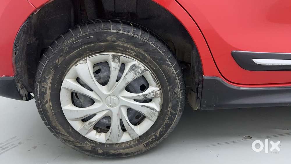 Maruti Suzuki Swift Vvt Vxi, 2022, Petrol