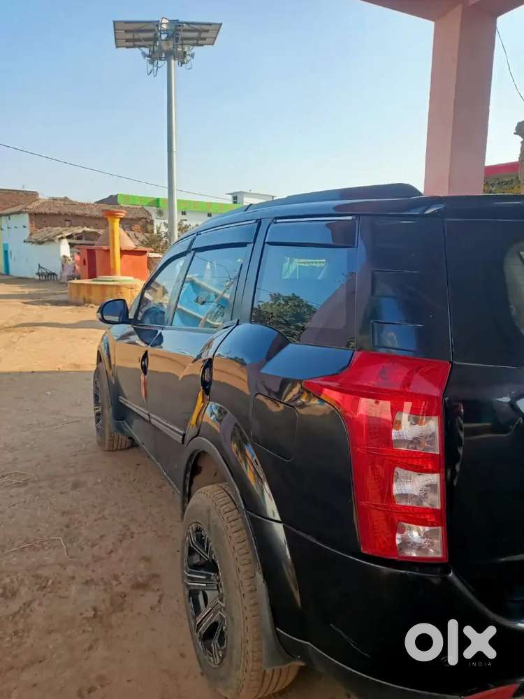 Mahindra Xuv500 2013 Diesel 15000 Km Driven