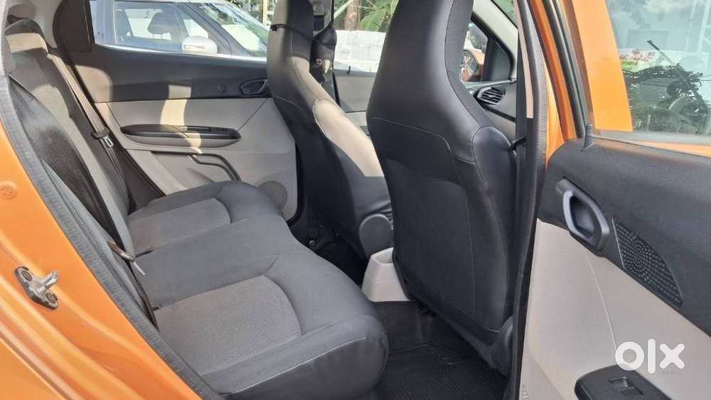 Tata Tiago 1.2 Revotron Xta, 2018, Petrol