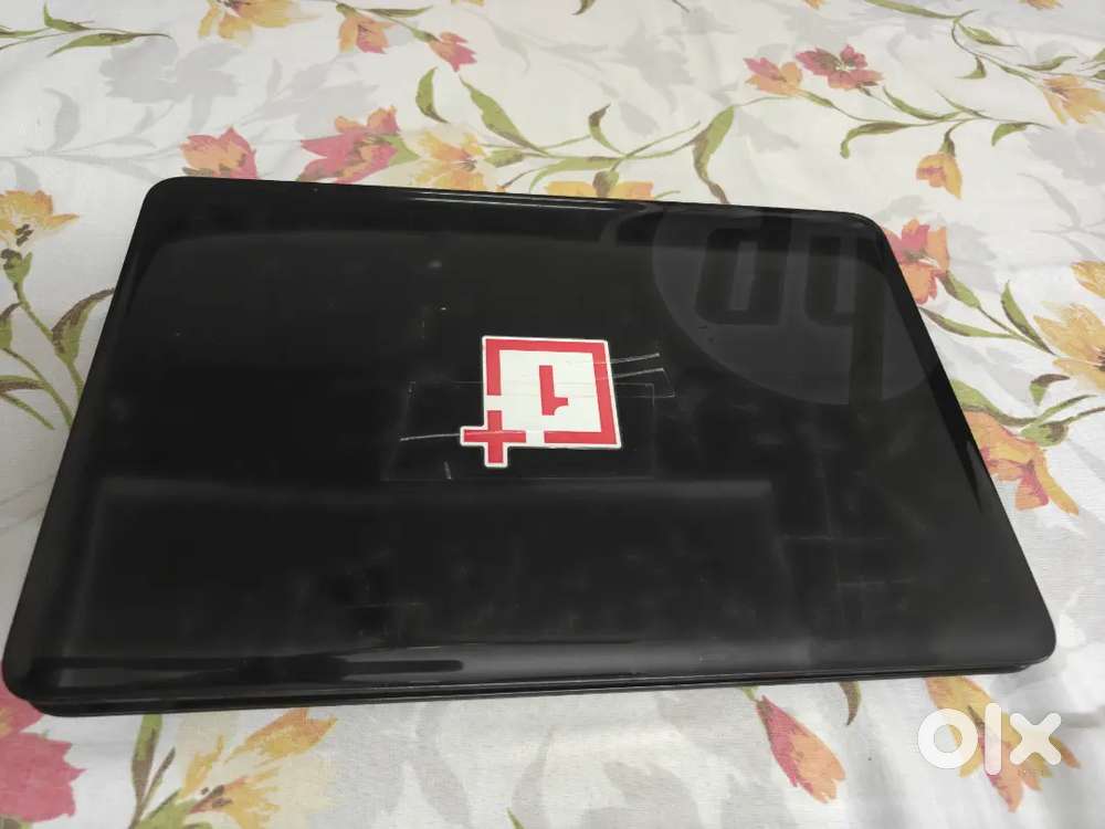 HP Notebook 2000 PC 256gb + Windows 10 for Sale