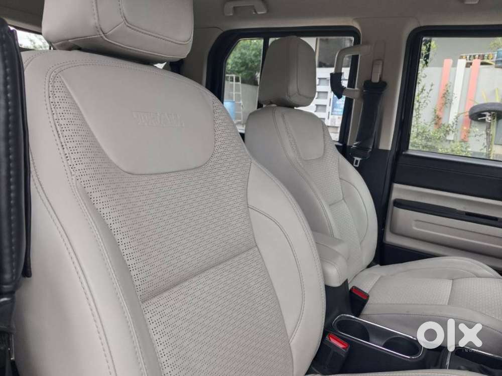 Mahindra Thar Roxx Ax7l Rwd At, 2025, Diesel
