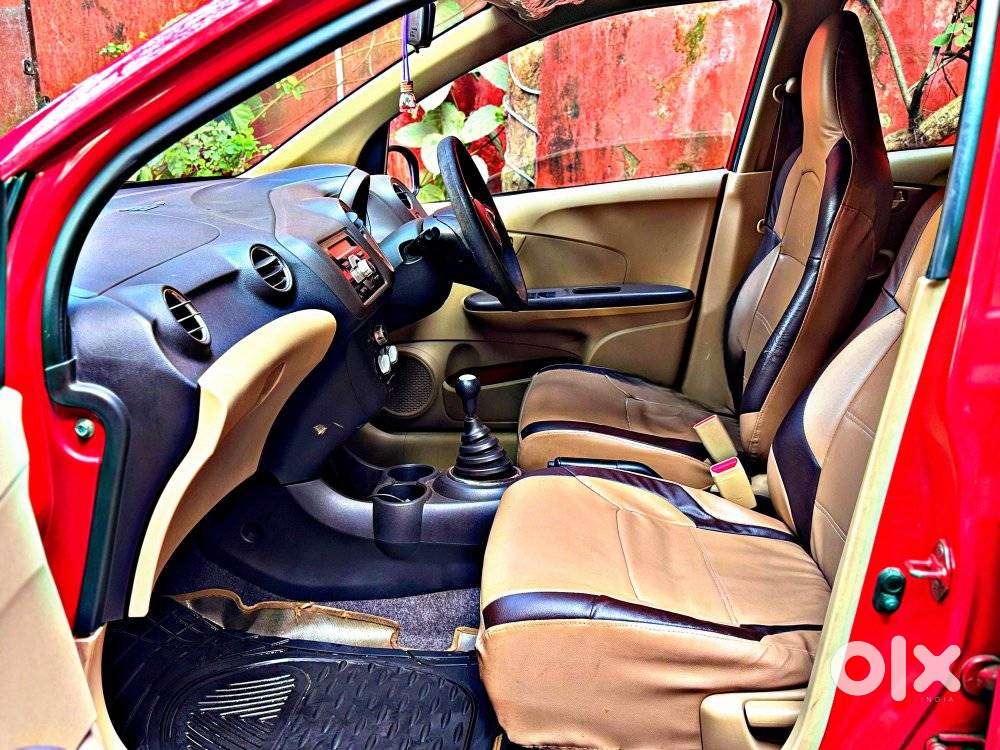 Honda Brio S (o) Mt, 2012, Petrol