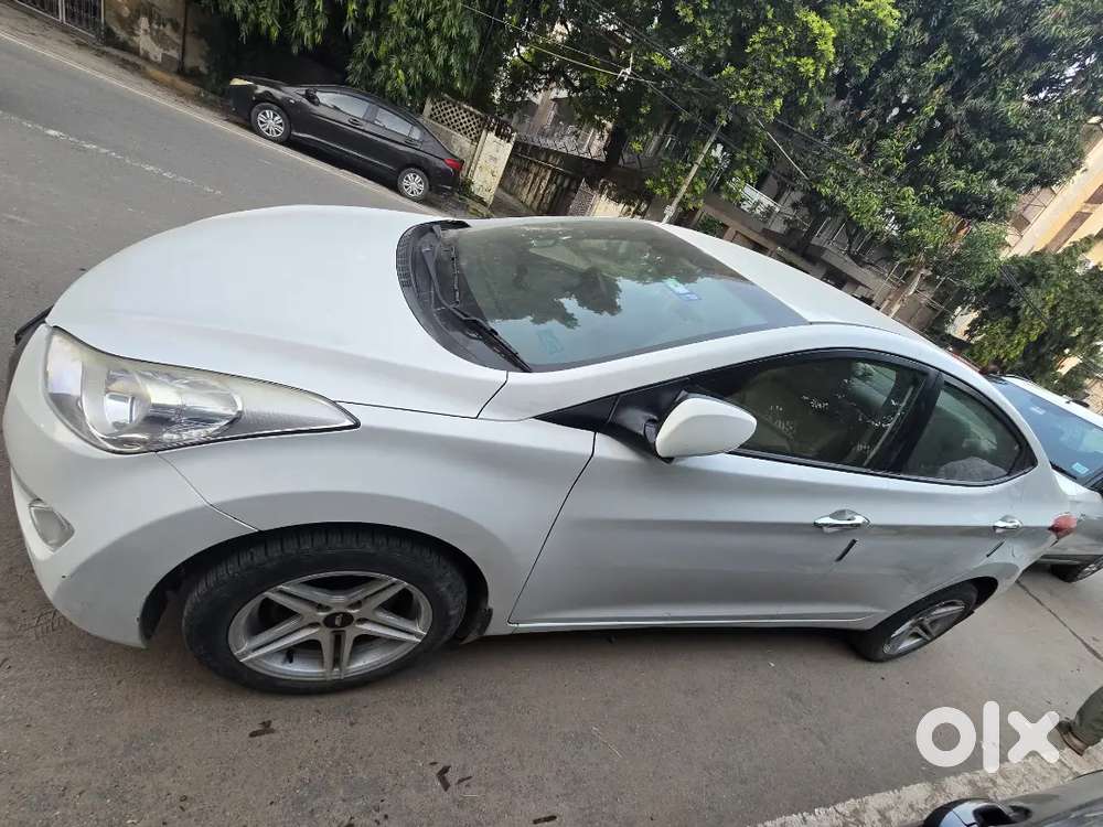 2015 Hyundai Elantra At