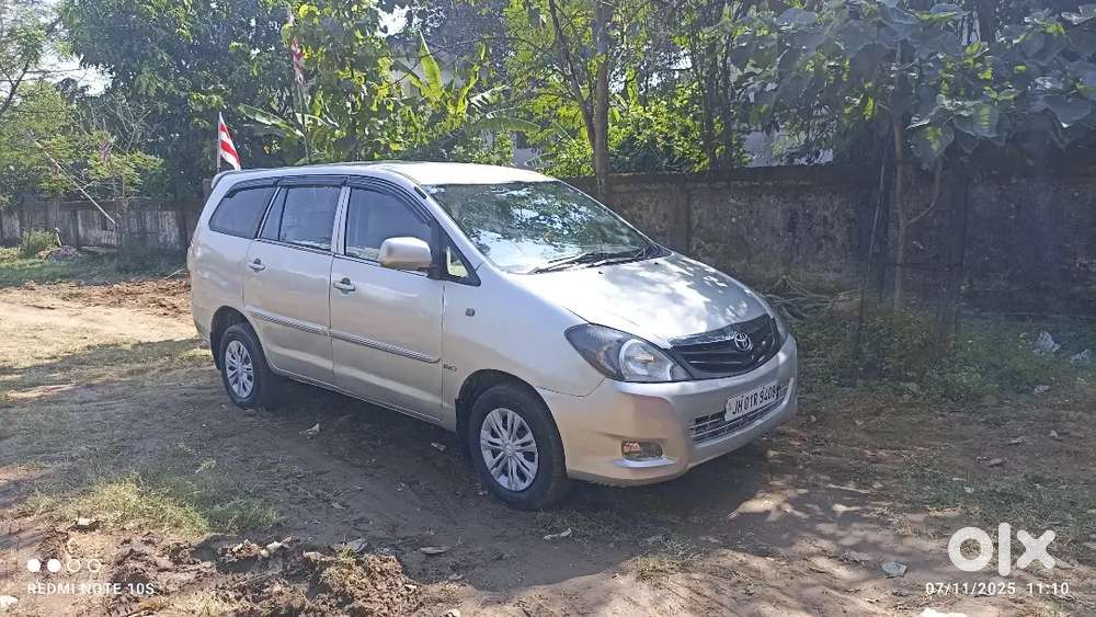 Toyota Innova 2.5 E 2006