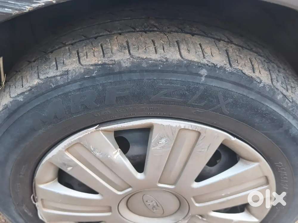 Ford Figo Petrol Zxi 2011