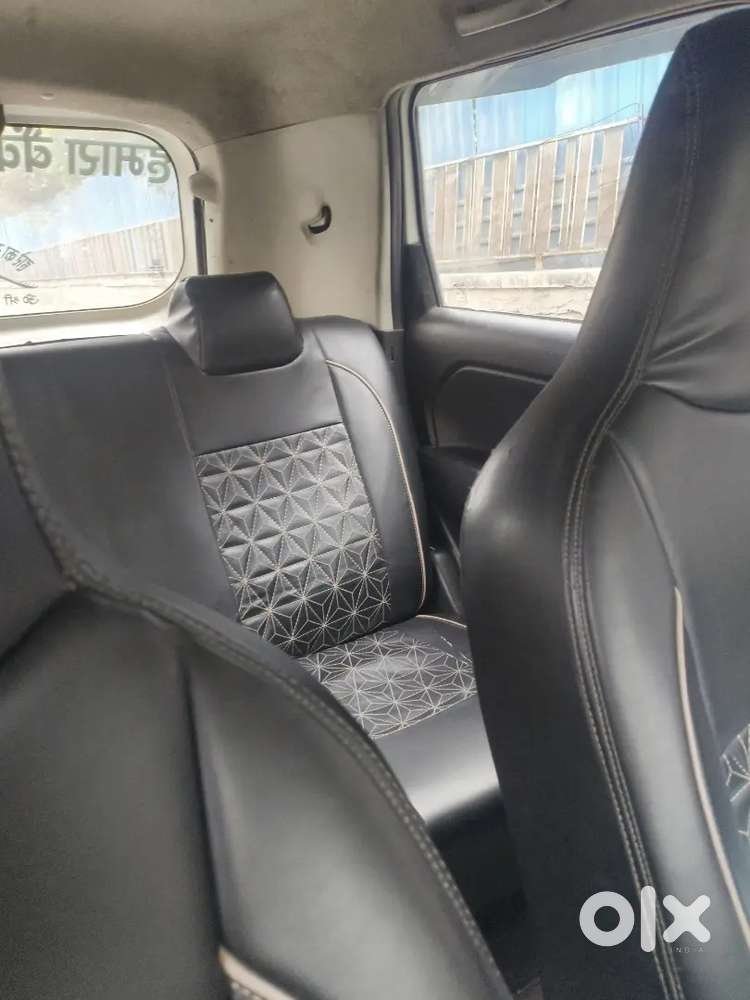 मुझे ड्राइवर चाहिए दिन के लिए ओला ऊबर में गाड़ी चलानी है