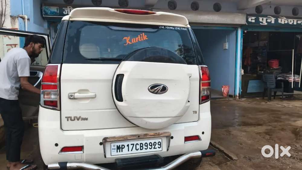Mahindra Tuv 300 2018 Variant