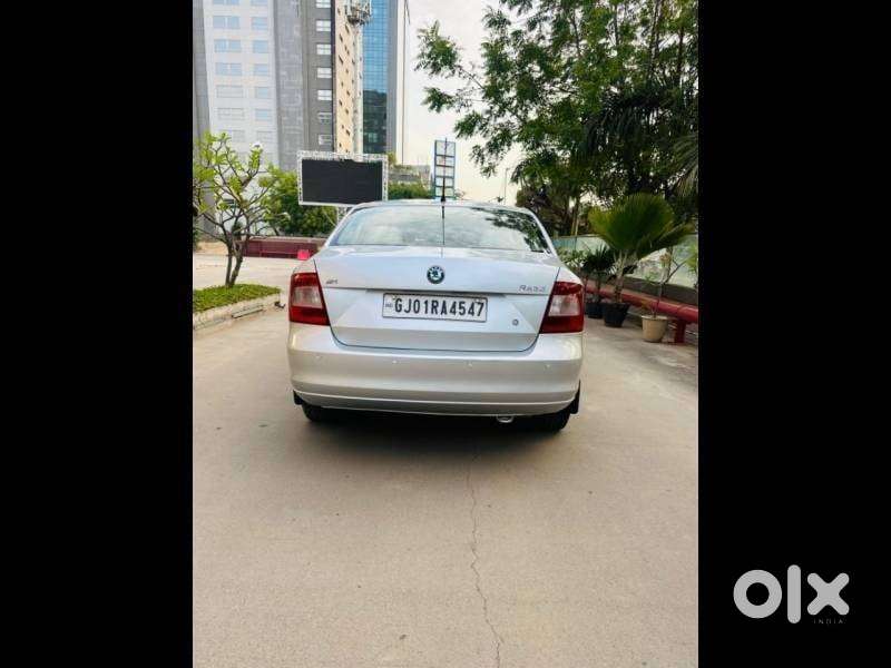 Skoda Rapid 2013-2016 1.6 Mpi At Elegance, 2013, Petrol