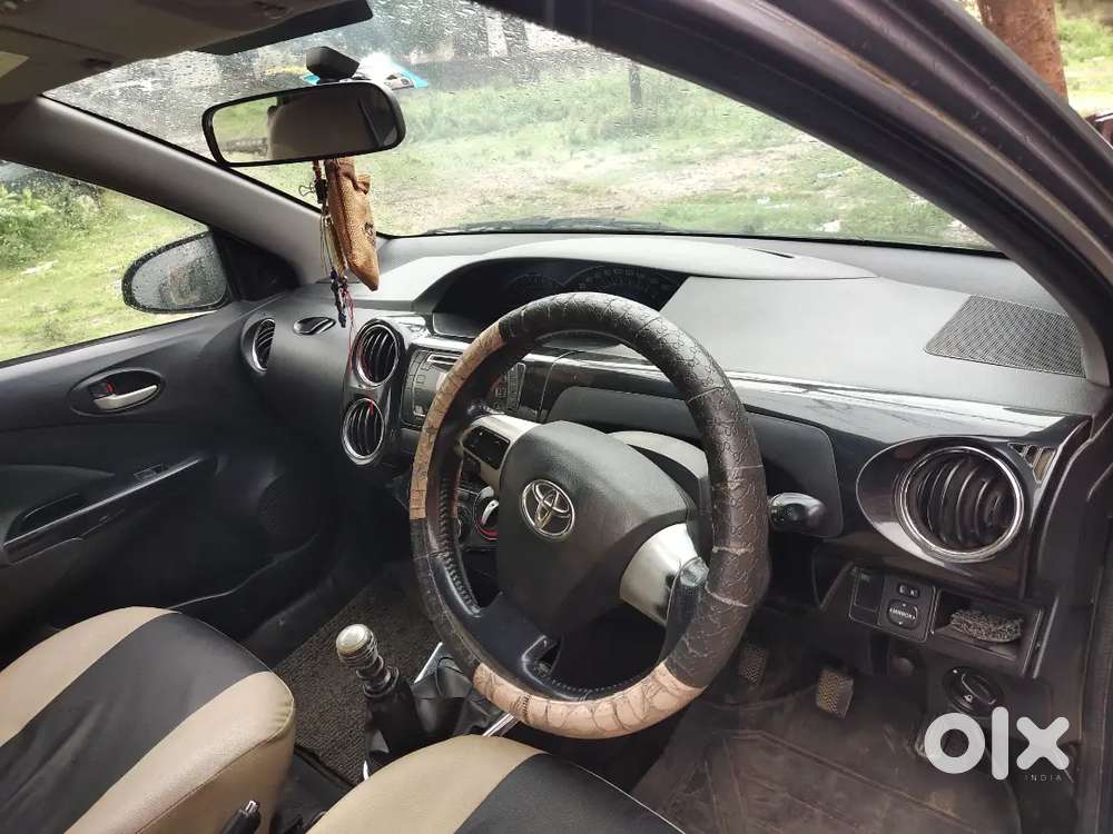 Toyota Etios Cross 1.4 2015