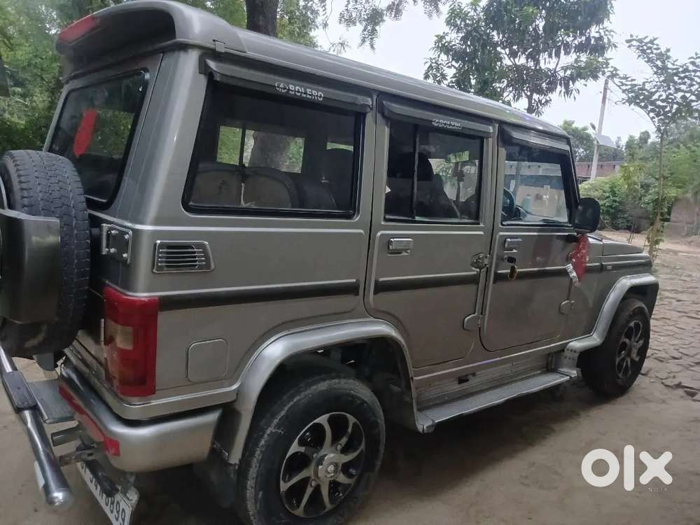 Mahindra Bolero Sle October 2012