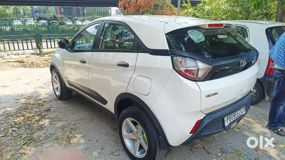 Tata Nexon Fearless Plus 2018