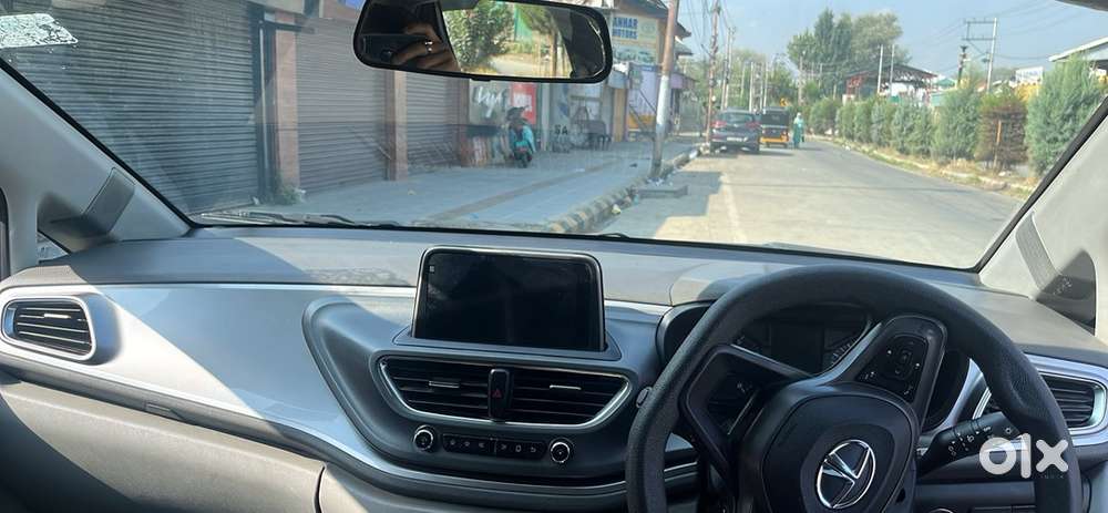Tata Altroz Petrol 2020