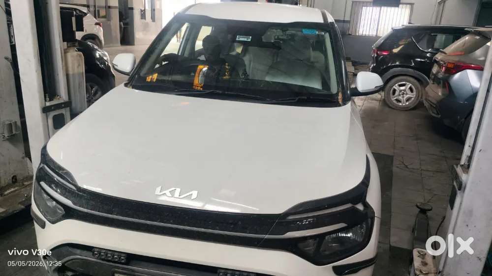 Kia Carens G 1.5 2025 Manual Cng 12000 Km