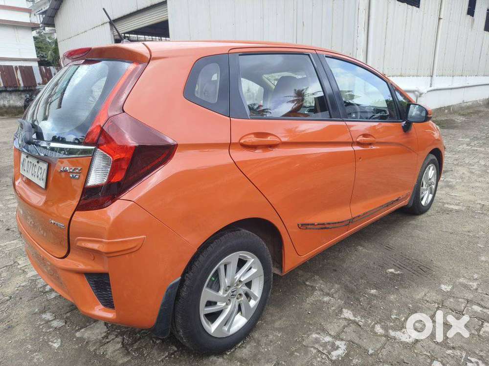 Honda Jazz V Automatic, 2016, Petrol