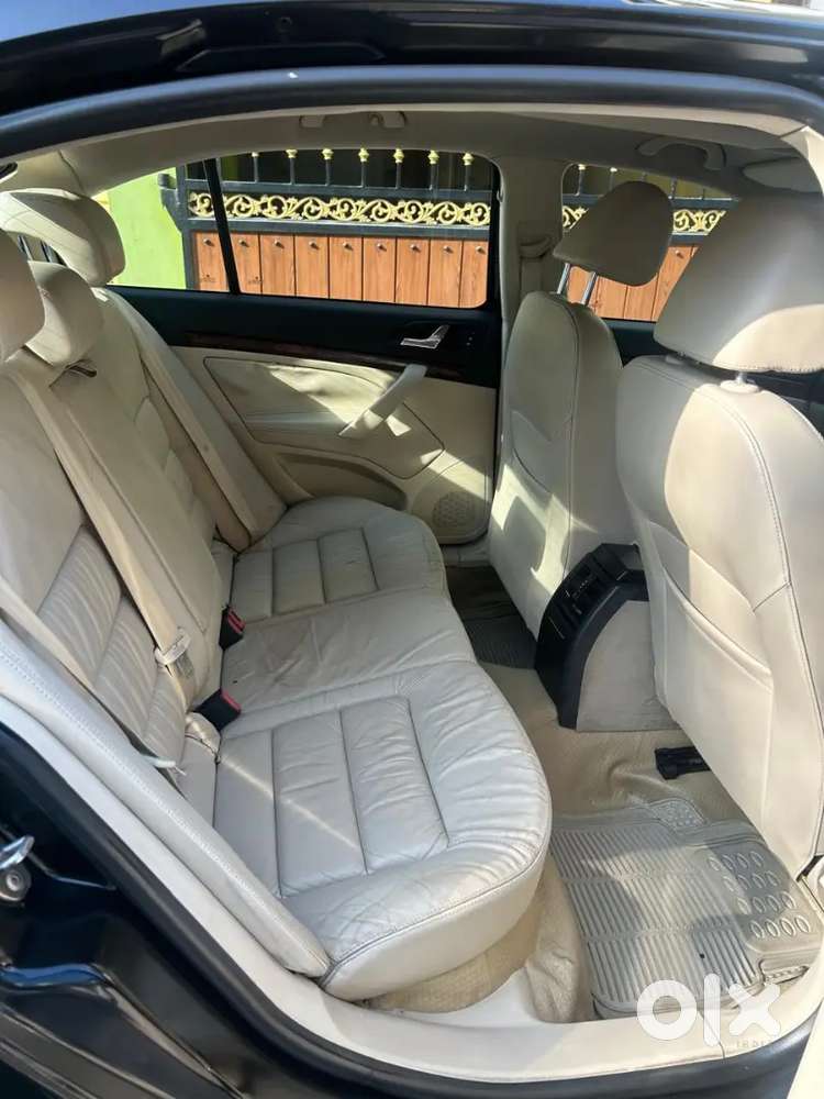 Skoda Laura Elegance 2009