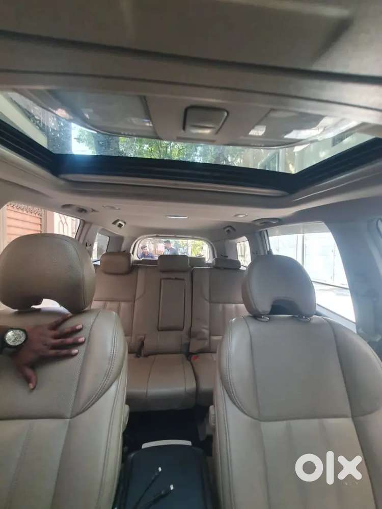 Mahindra Xuv500 W10 2017 Diesel Well Maintained