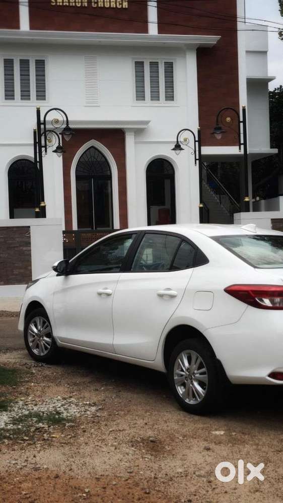 Toyota Yaris Car Automatic 2019