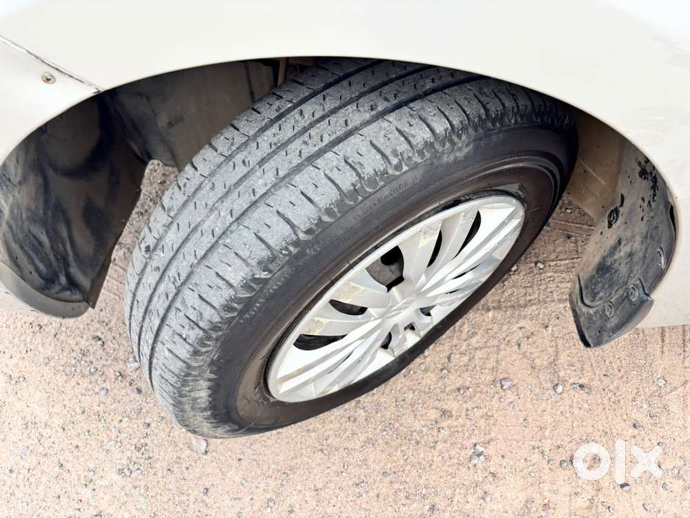 Maruti Suzuki Swift Dzire Vdi At, 2017, Diesel