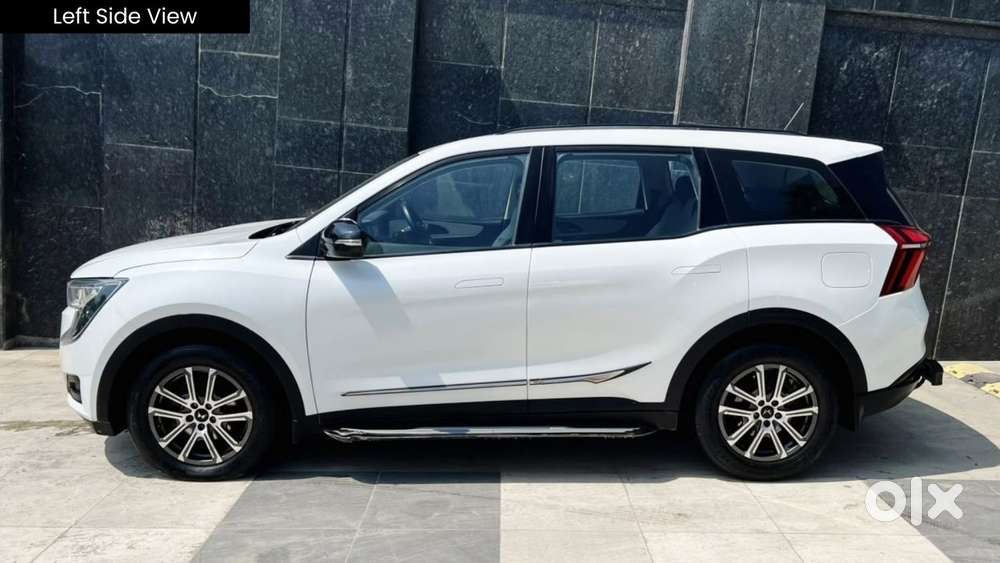 Mahindra Xuv700 Mx Petrol Mt 5 Str (e), 2023, Petrol