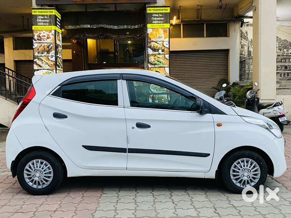 Hyundai Eon Era +, 2017, Petrol