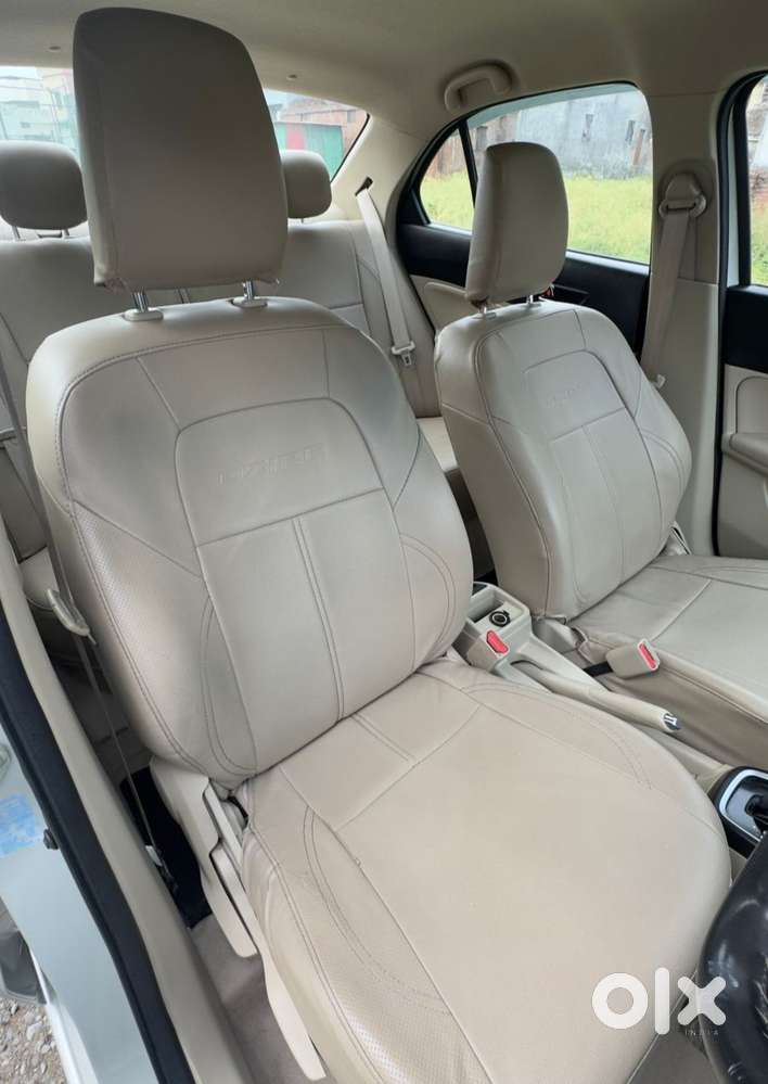 Maruti Suzuki Dzire 1.2 Vxi Amt, 2018, Petrol