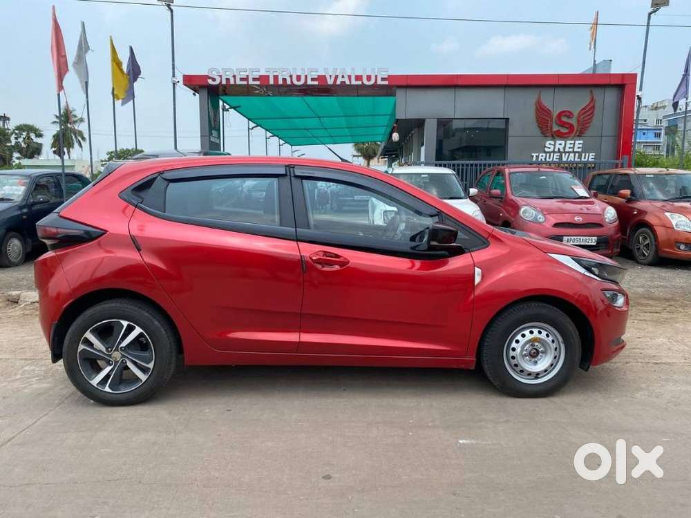 Tata Altroz Xz, 2021, Petrol