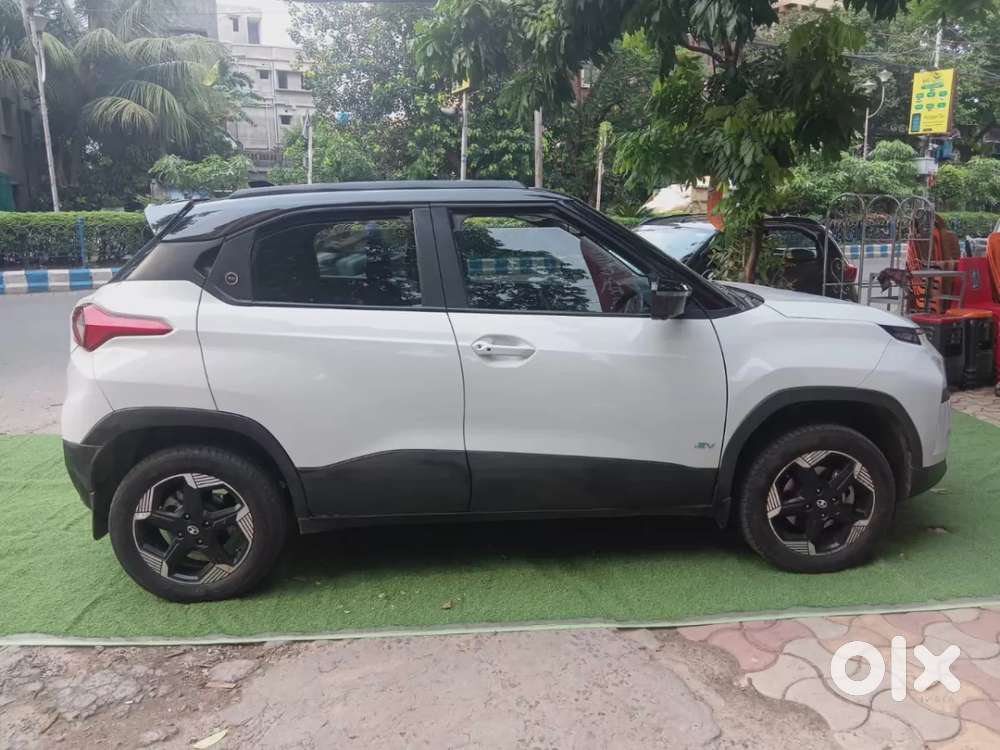Tata Punch Ev Empowered Plus Lr, 2024, Electric