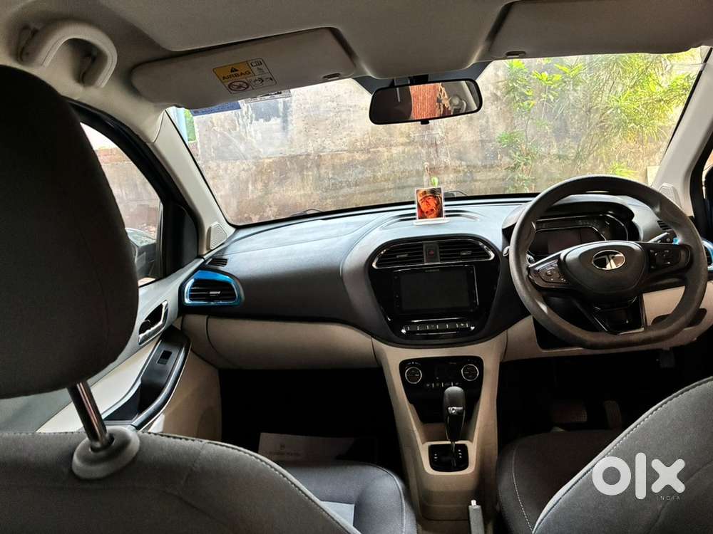 Tata Tiago Petrol 2024