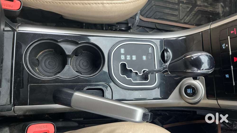 Mahindra Xuv500 W7 At, 2019, Diesel
