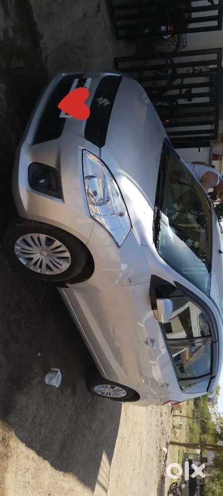 Maruti Suzuki Ertiga 2015 Petrol 95000 Km Driven