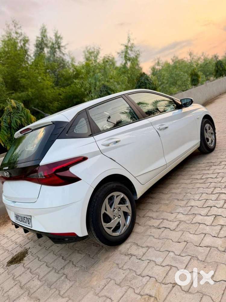 Hyundai I20 Petrol Cvt Magna Executive, 2020, Petrol