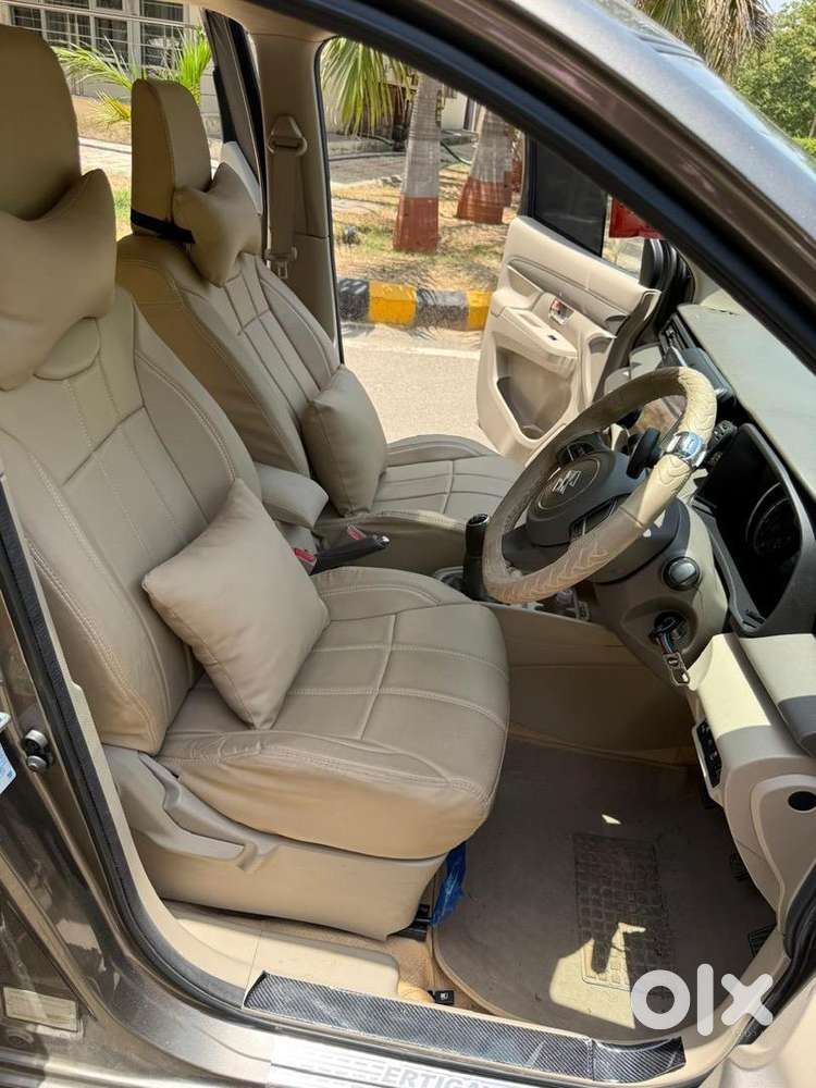 Almost New Maruti Suzuki Ertiga Vxi(o)cng 1.5l  (2024)