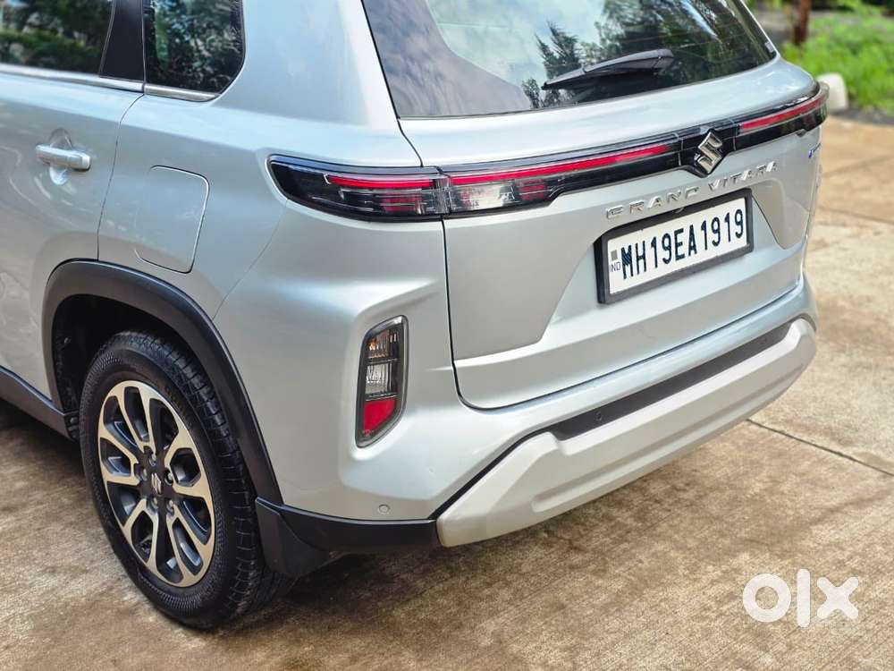 Maruti Suzuki Grand Vitara 1.5 Alpha Smart Hybrid Dual Tone, 2022, P..