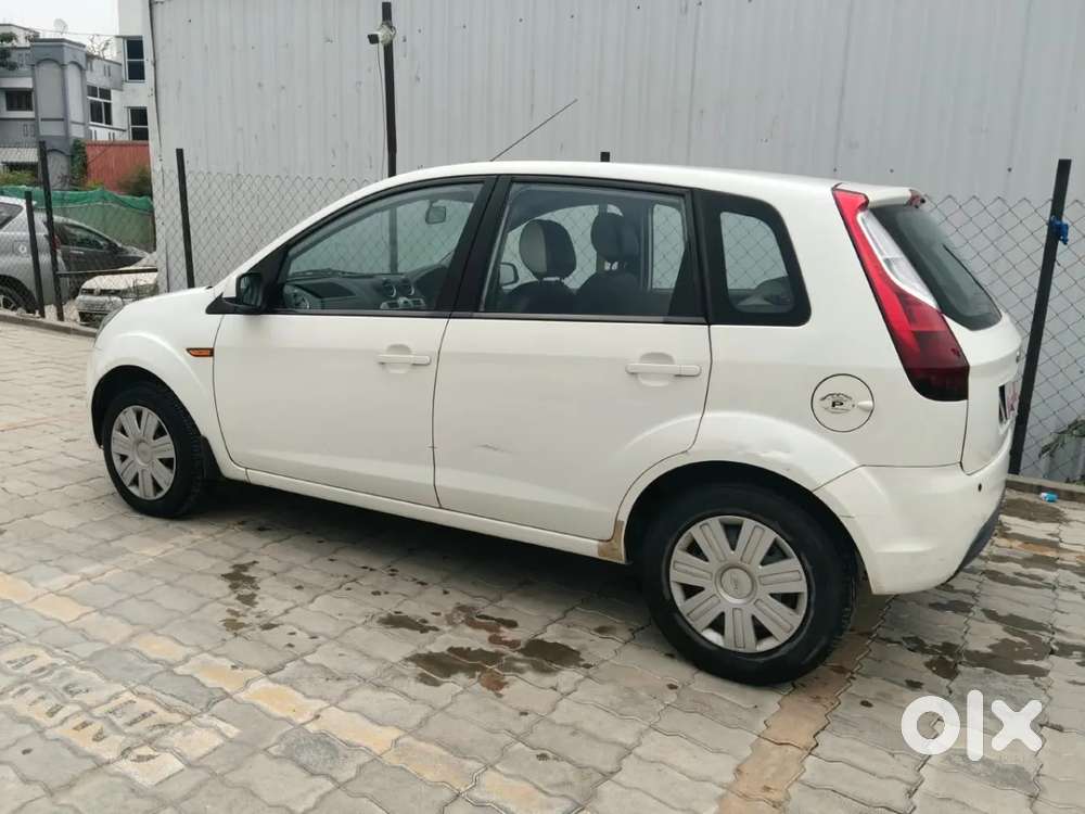 Ford Figo Petrol Lxi, 2011, Petrol