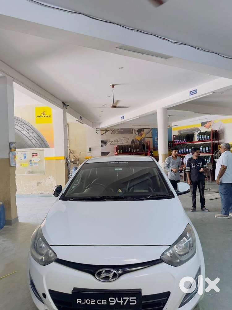 Hyundai Petrol Manual 2014