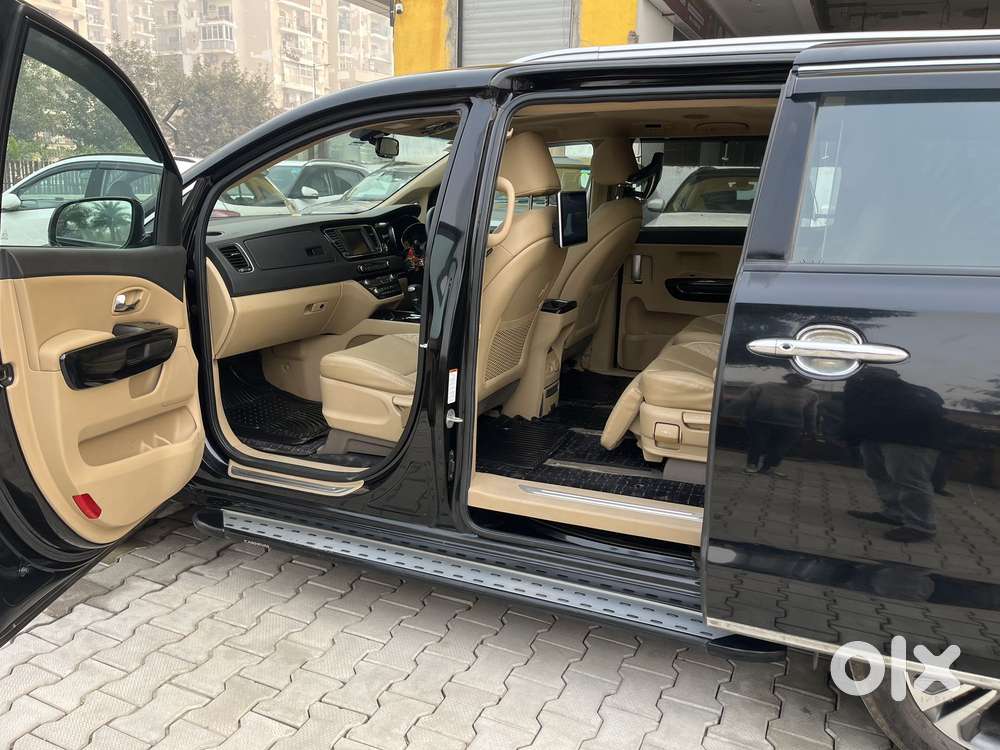 Kia Carnival Limousine Plus 7 Str, 2022, Diesel