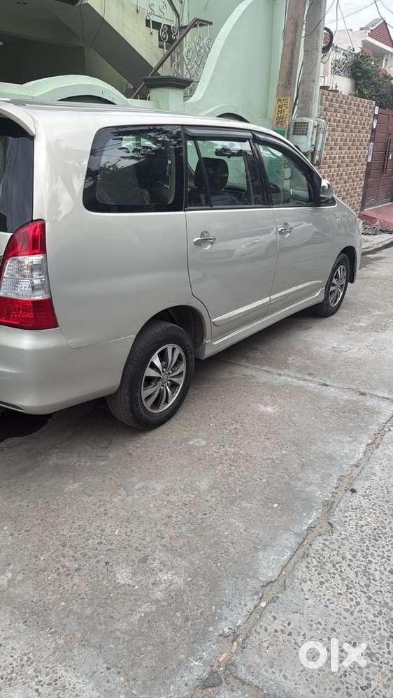 Toyota Innova 2.0 Vx 8 Str, 2009, Diesel